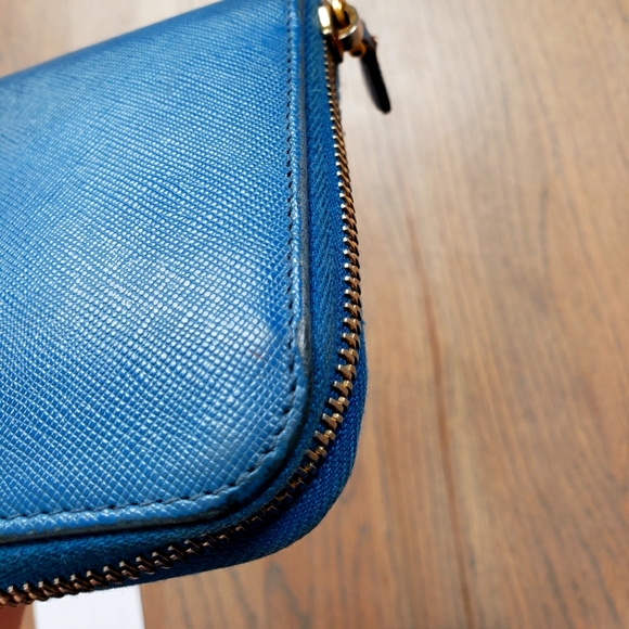 Prada Blue Saffiano Zip Wallet - Picture 11 of 14